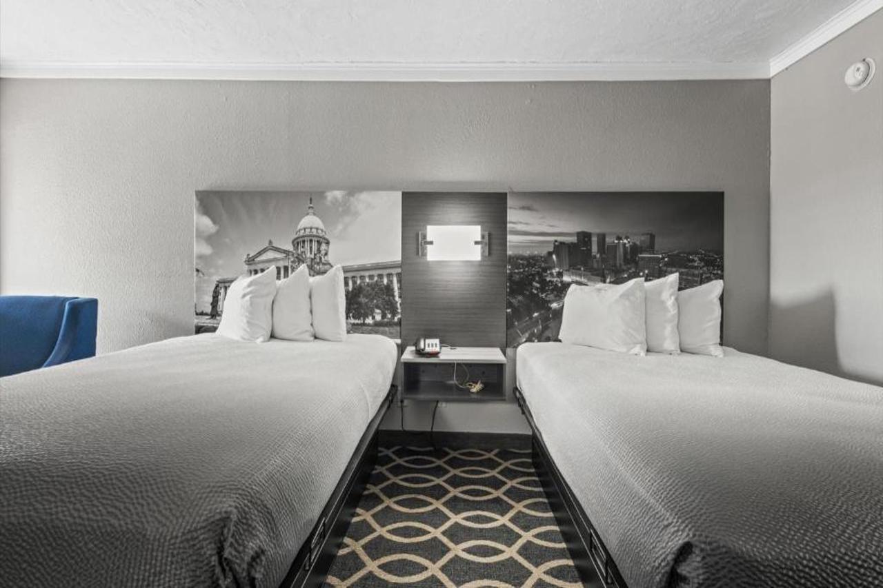 Super 8 by Wyndham Norman West 8/16
