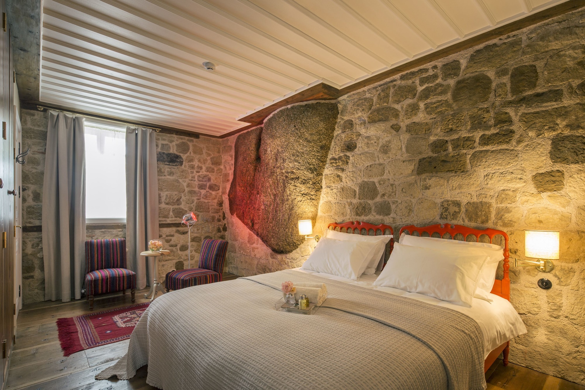 DELUXE, DOUBLE BED, GARDEN VIEW