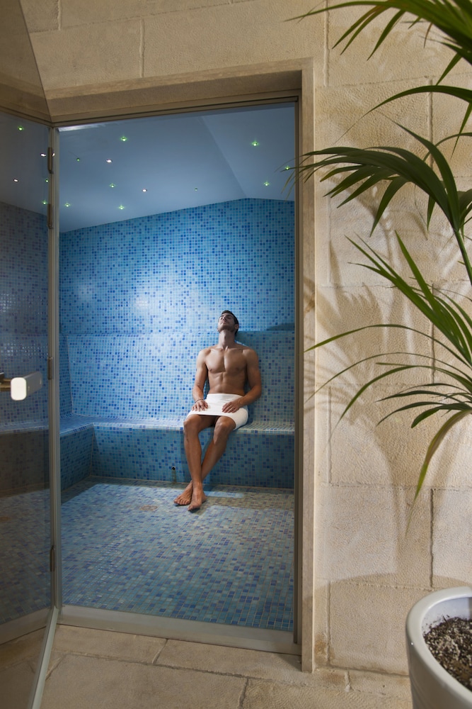 swimming pool spa
