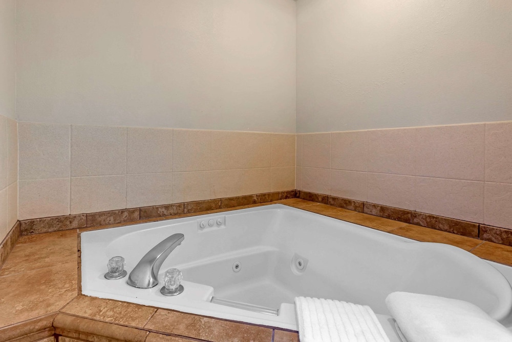 Comfort Inn Payson 20/32