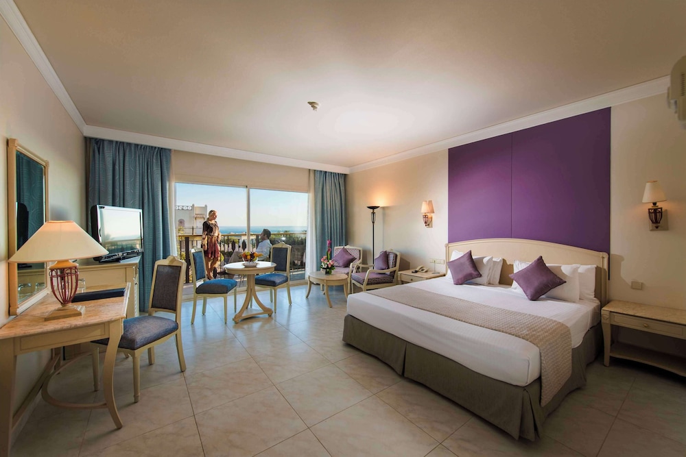DELUXE, SEA VIEW