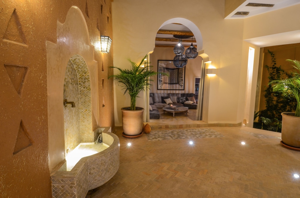 Riad Ayni 27/53