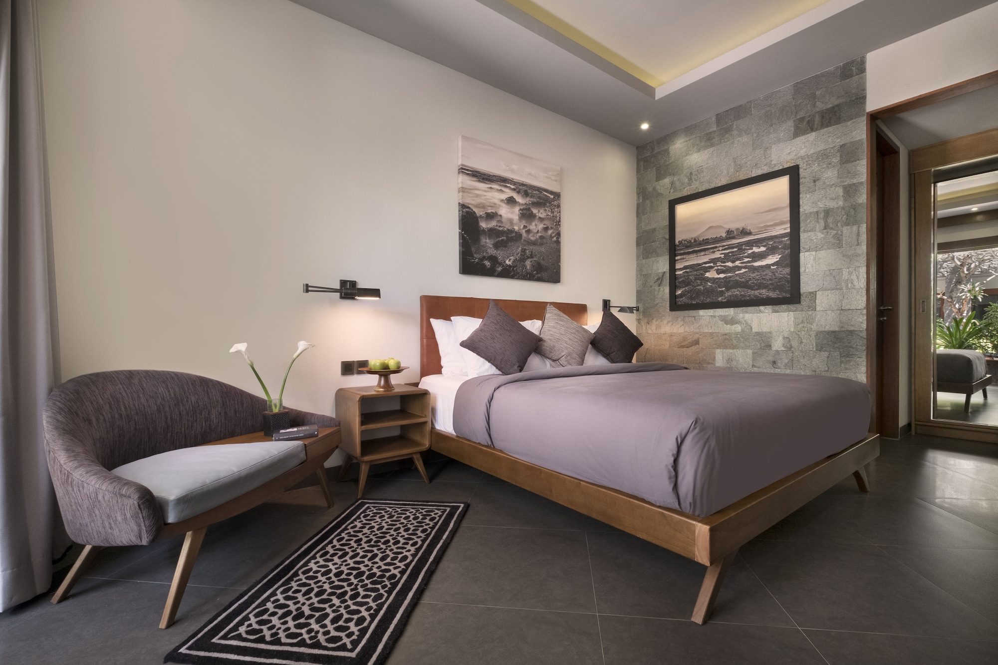 DELUXE, DOUBLE BED, POOL ACCESS