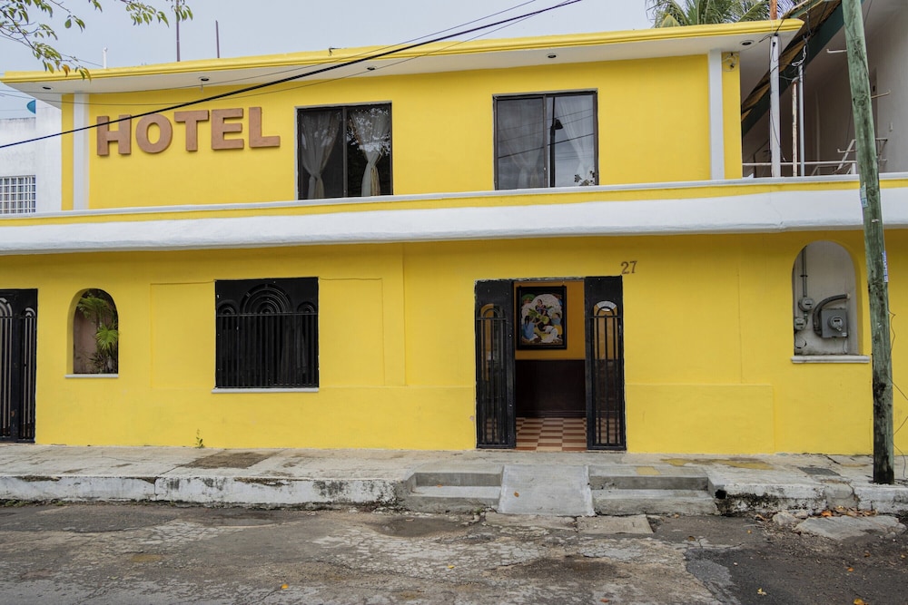OYO Hotel Marias Aeropuerto Internacional de Chetumal — foto 3