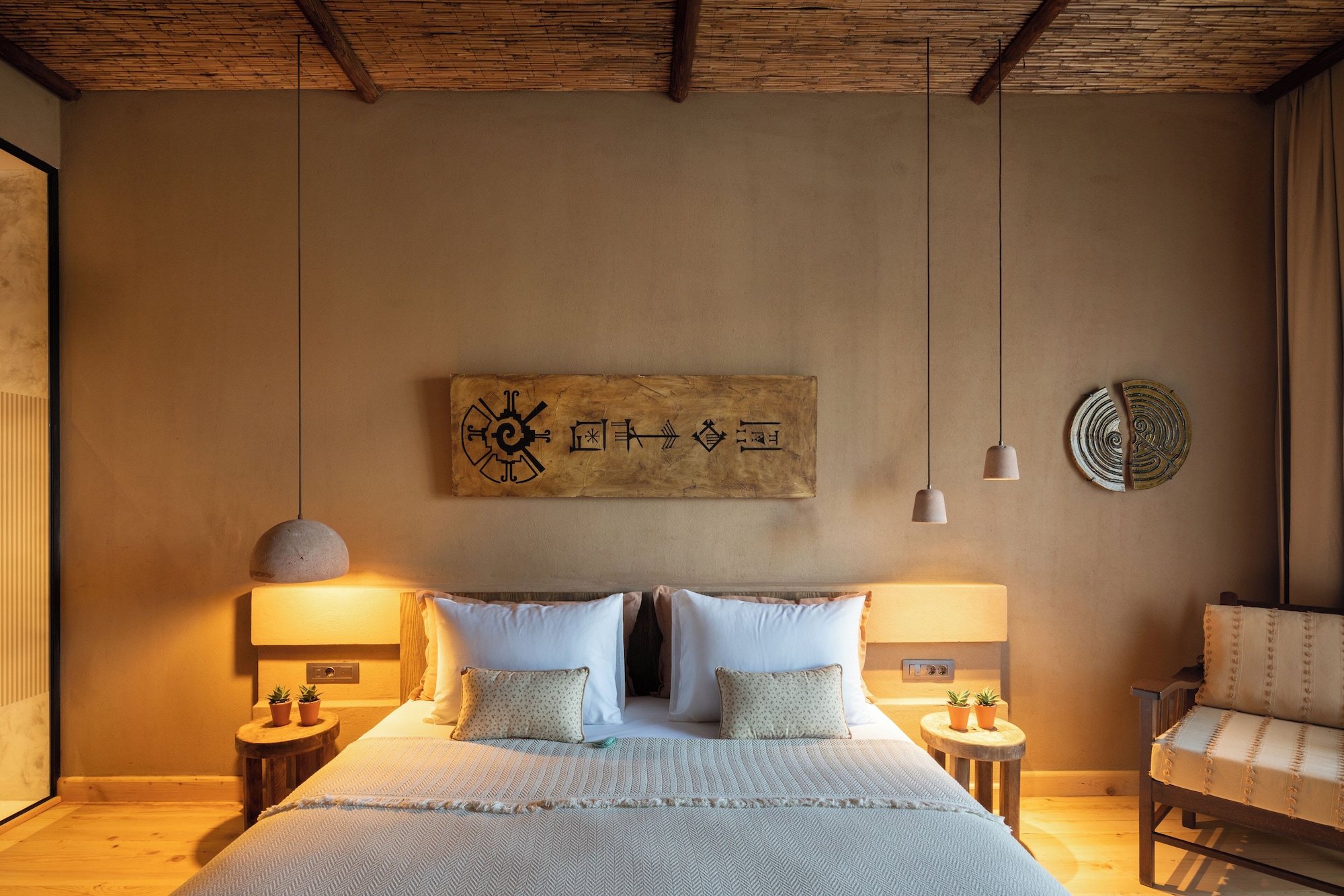 ROOM, PRIVATE GARDEN