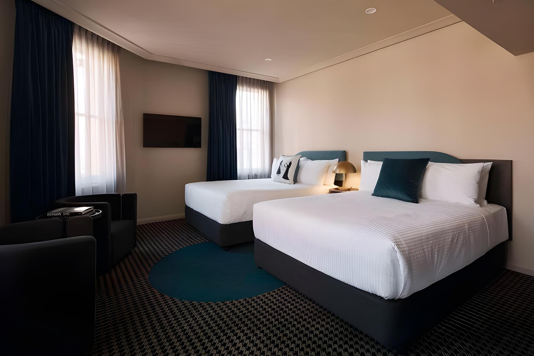 Plus, 2 Queen Beds