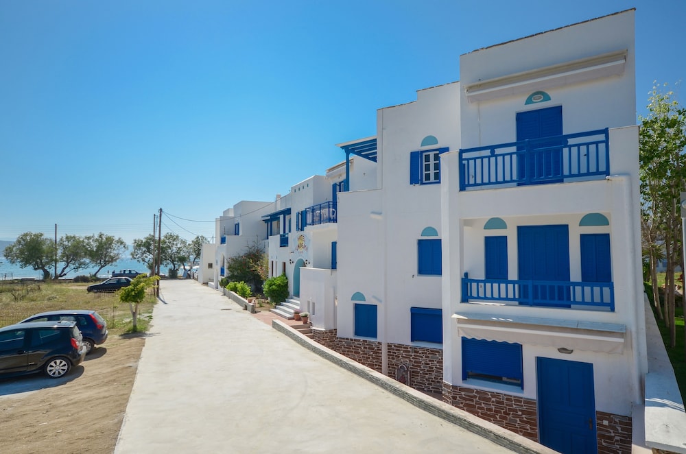 Sun Beach Hotel 45/59
