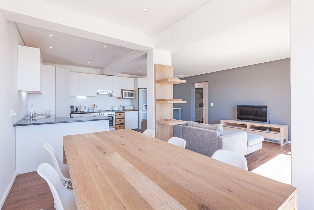 Bluegum Hill Guesthouse Apartments 17/35