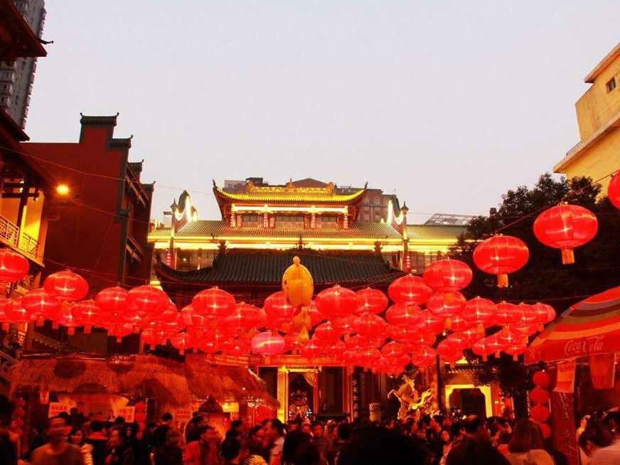 Lavande Hotel (Changsha Avenue Metro Station) 49/53