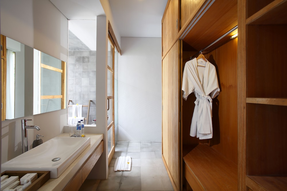 Villa Kayu Lama 49/50