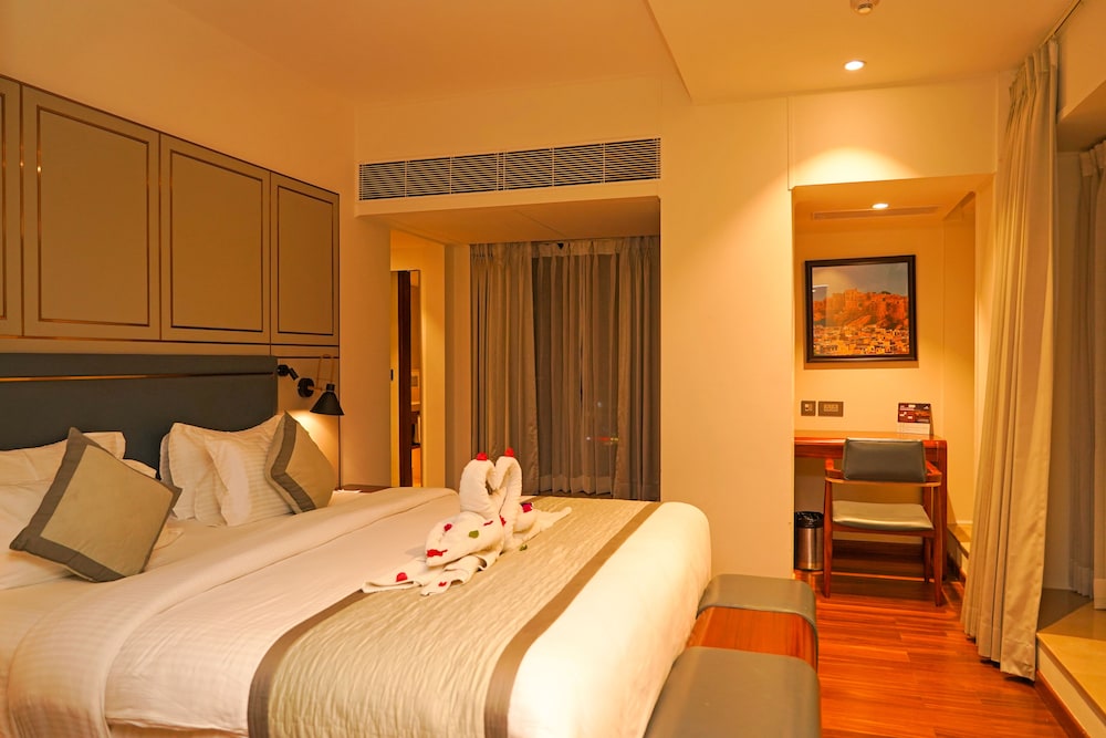 Pride Hotel Udaipur 11/45