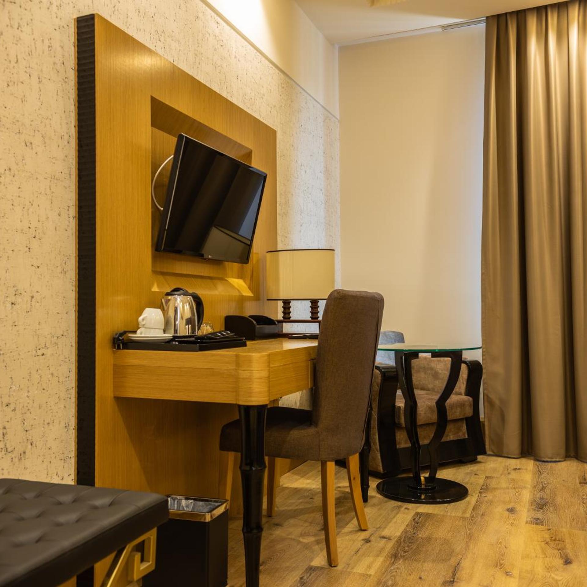Golden Palace Hotel Shkoder 57/63
