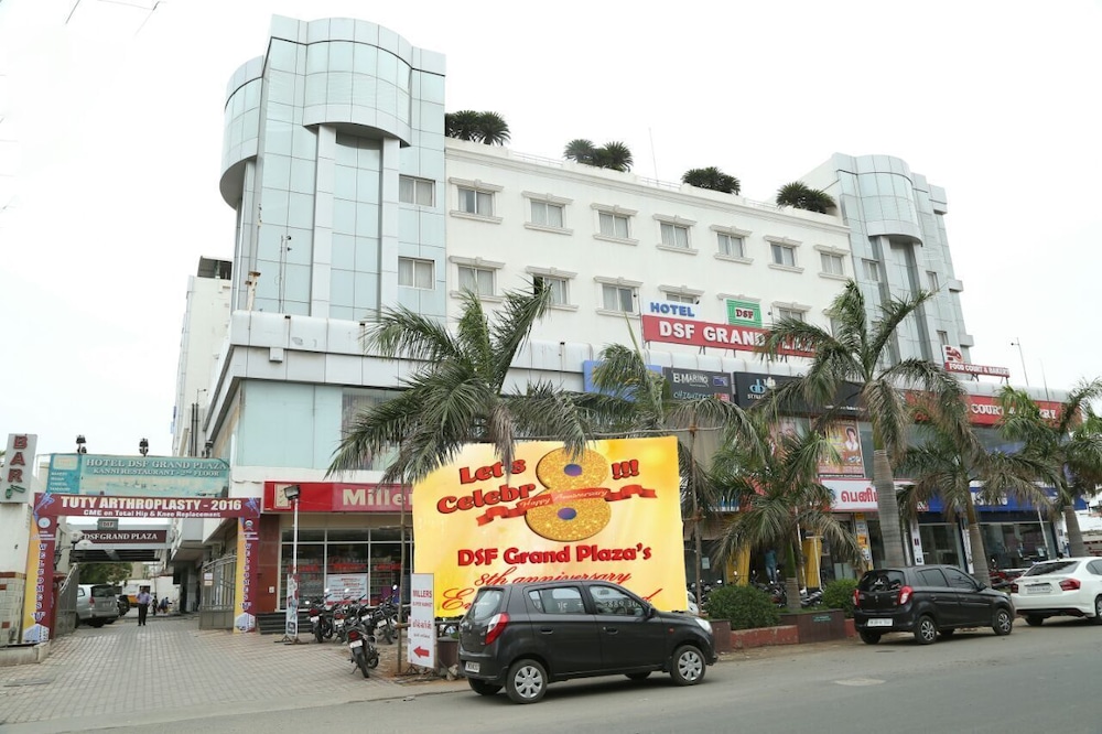 Hotel DSF Grand Plaza 27/31