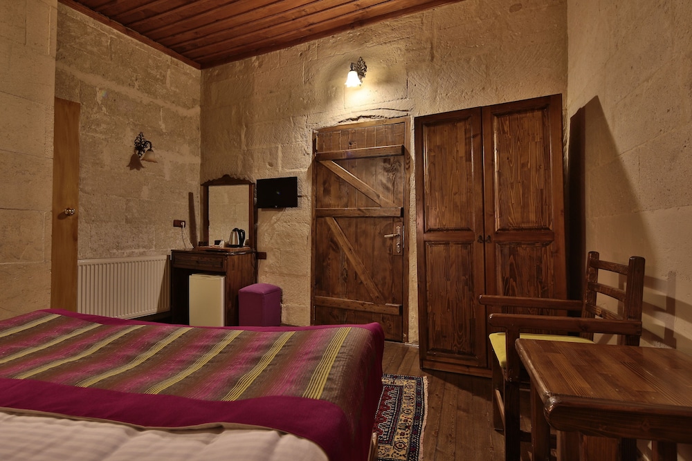 Elif Stone House 35/63