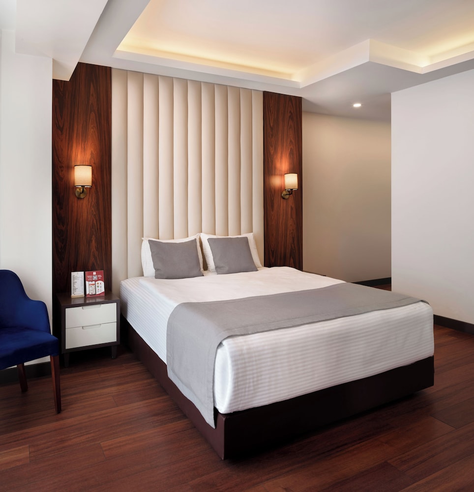 SUPERIOR, DOUBLE BED