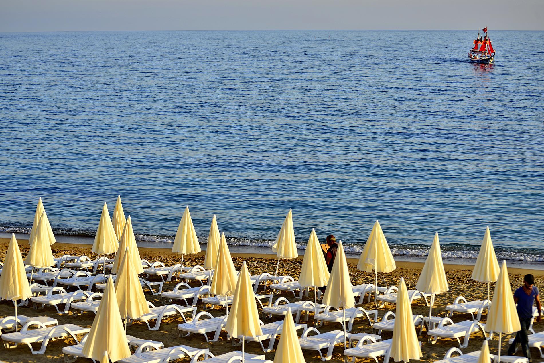Azura Deluxe Resort Spa 37/42