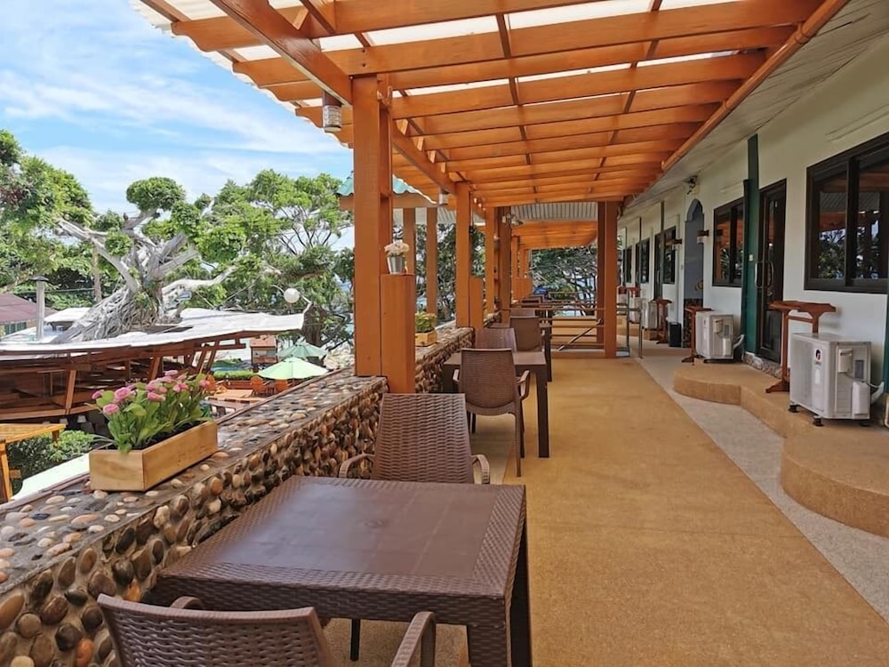 Green Bay Samed Resort 3/74