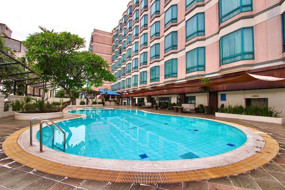 The Acacia Hotel 7/53