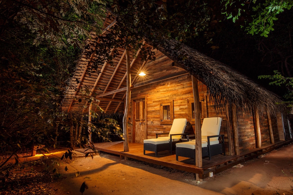 Aliya Resort And Spa 45/50