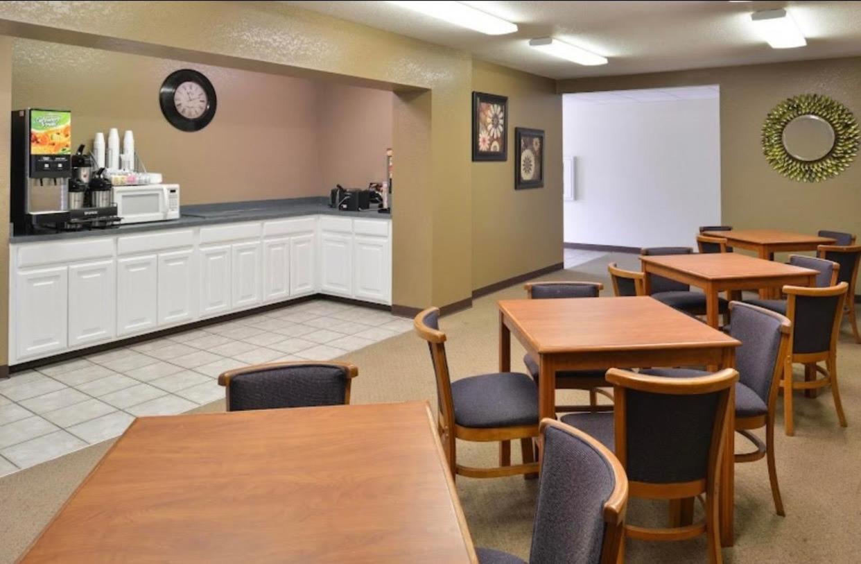 Comfort Crest Inn Smackover 11/18