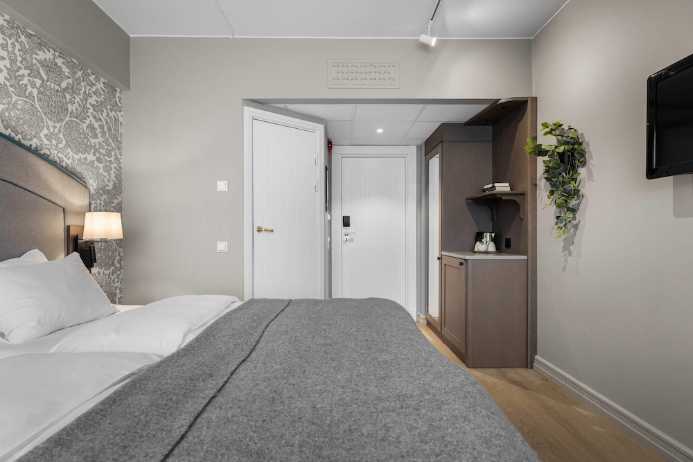 STANDARD, TWIN BEDS