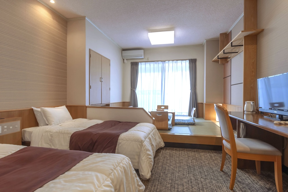 Kusatsu Now Resort Hotel 11/62