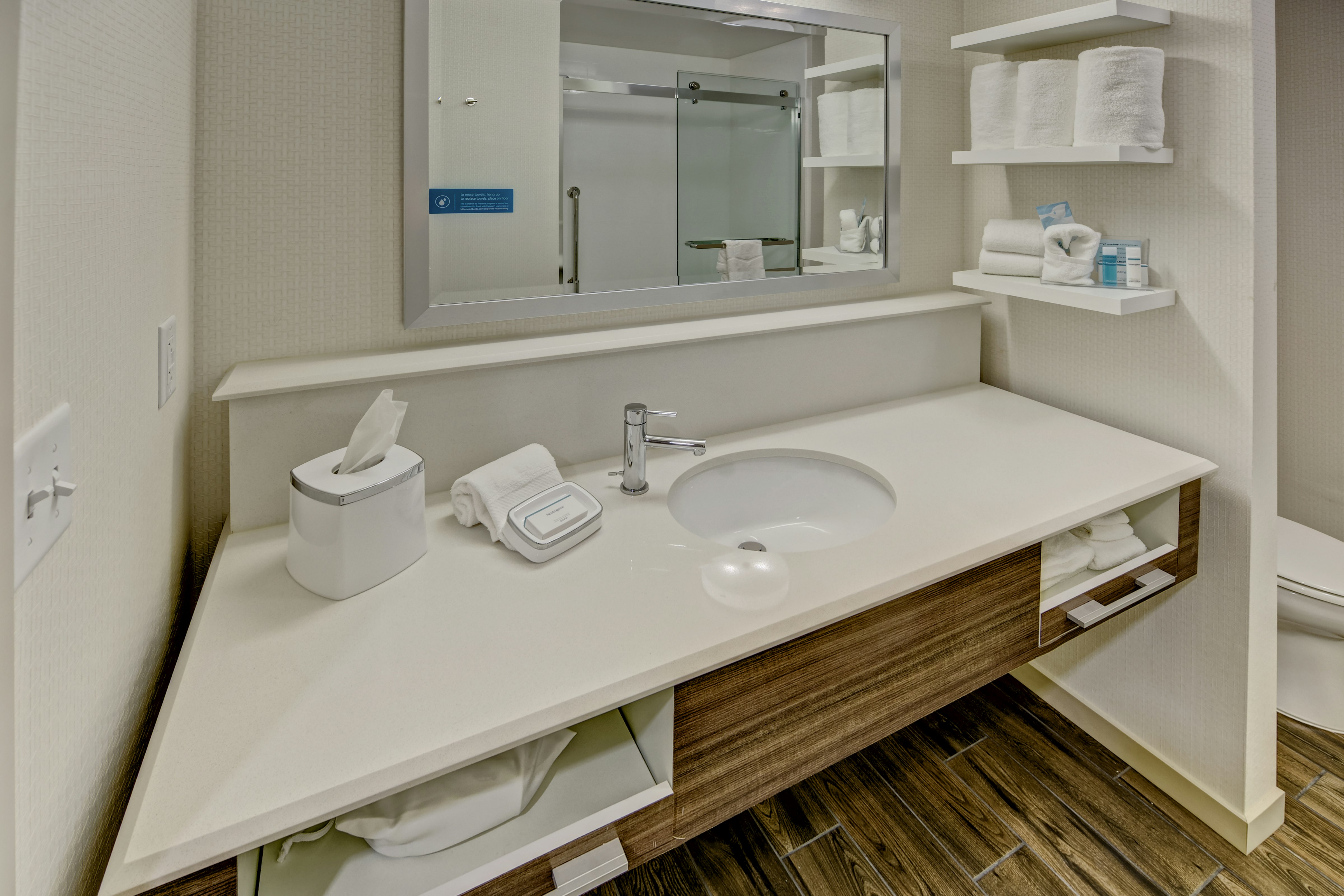 غرفة بسرير كينج، Hampton Inn And Suites Nashville Hendersonville 3/3