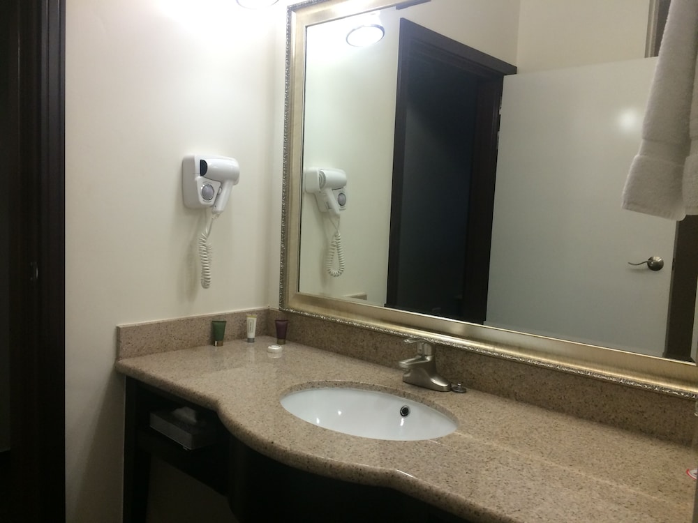Hampshire Hotel Ballito Durban 40/42