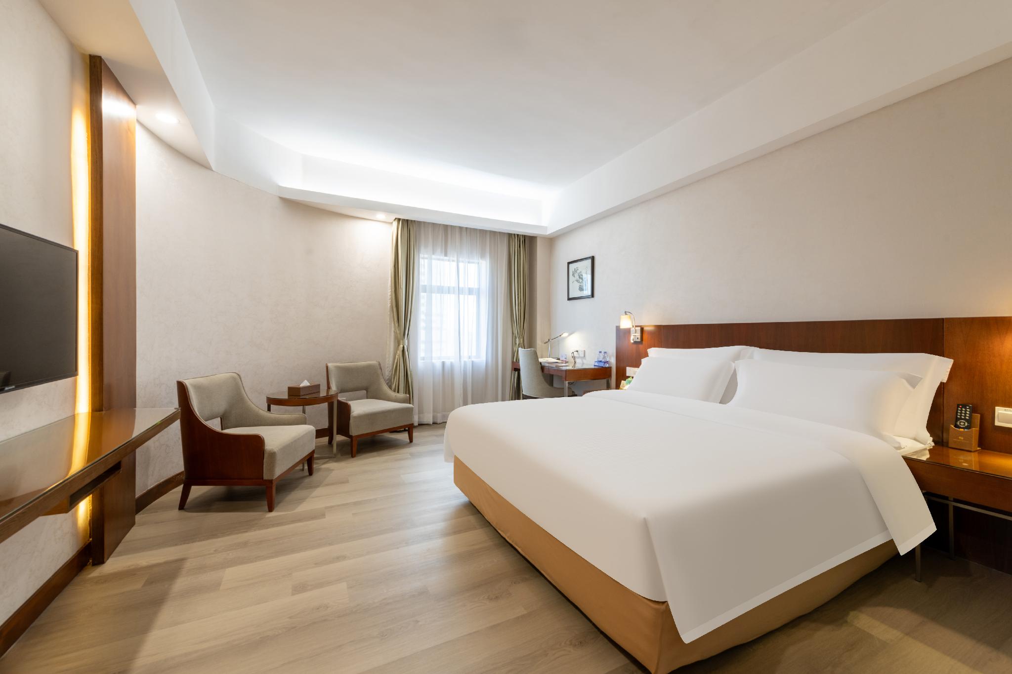 Boutique, King Bed