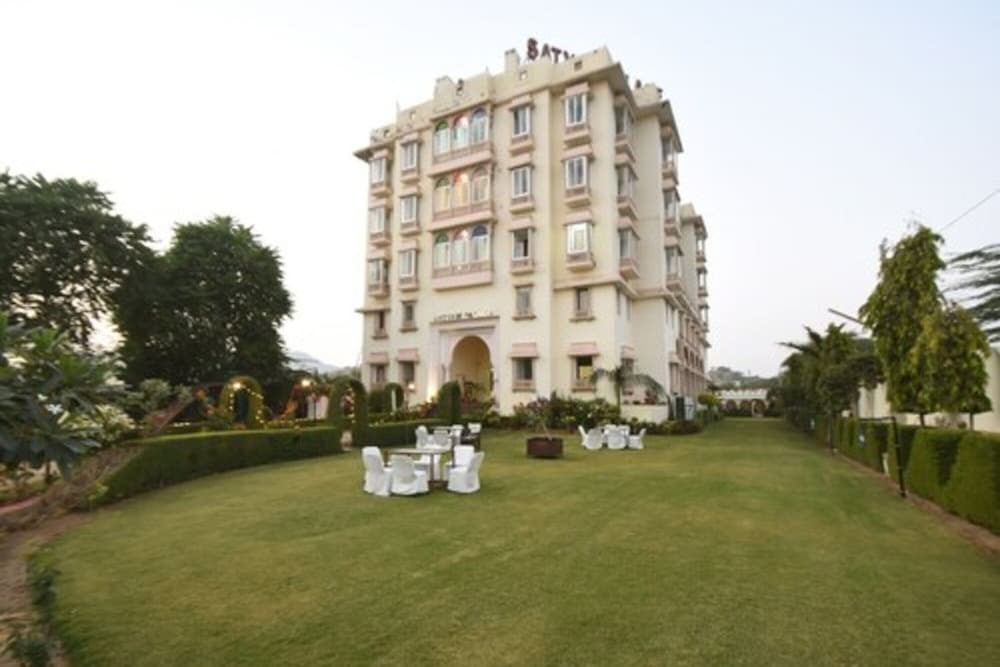 Hotel Satyam Palace 1/56