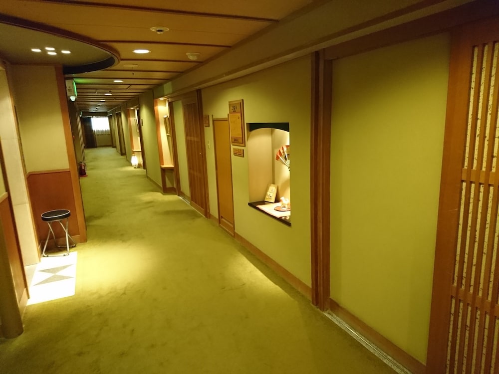 Kasuga Hotel 31/47
