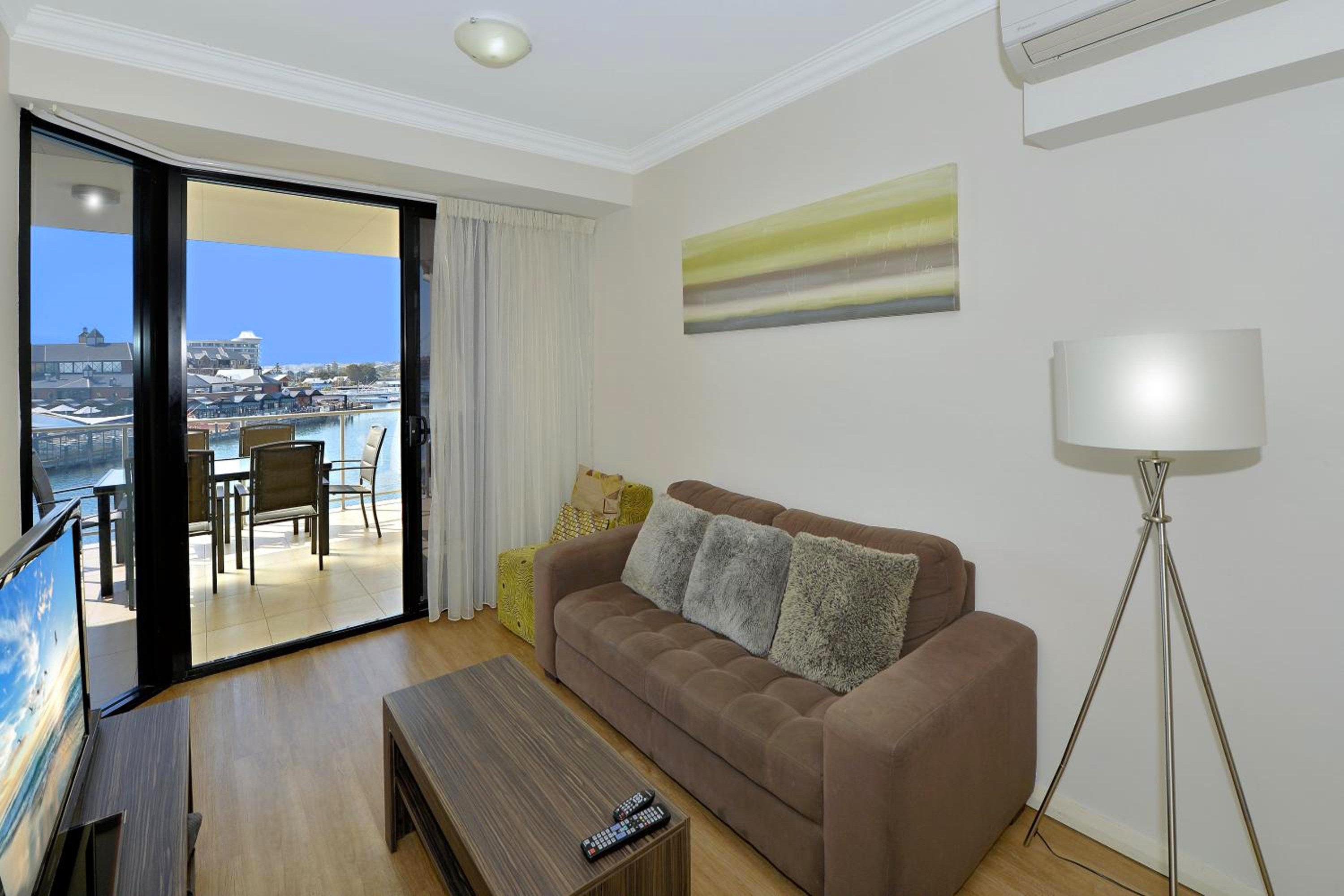 Dolphin Quay Apartments 51/71