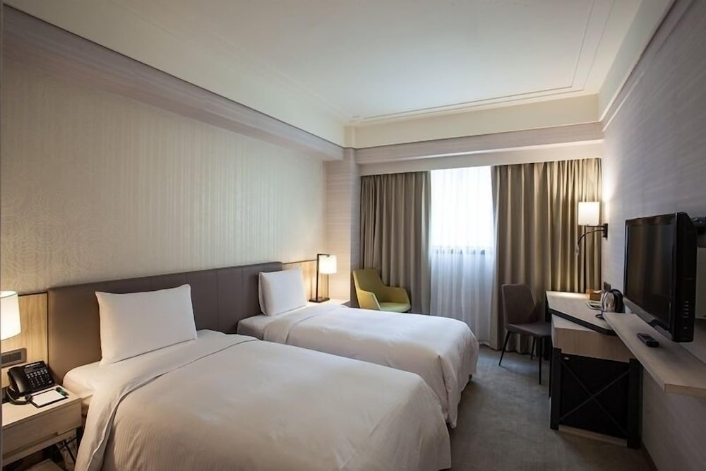 Citizen Hotel 32/55