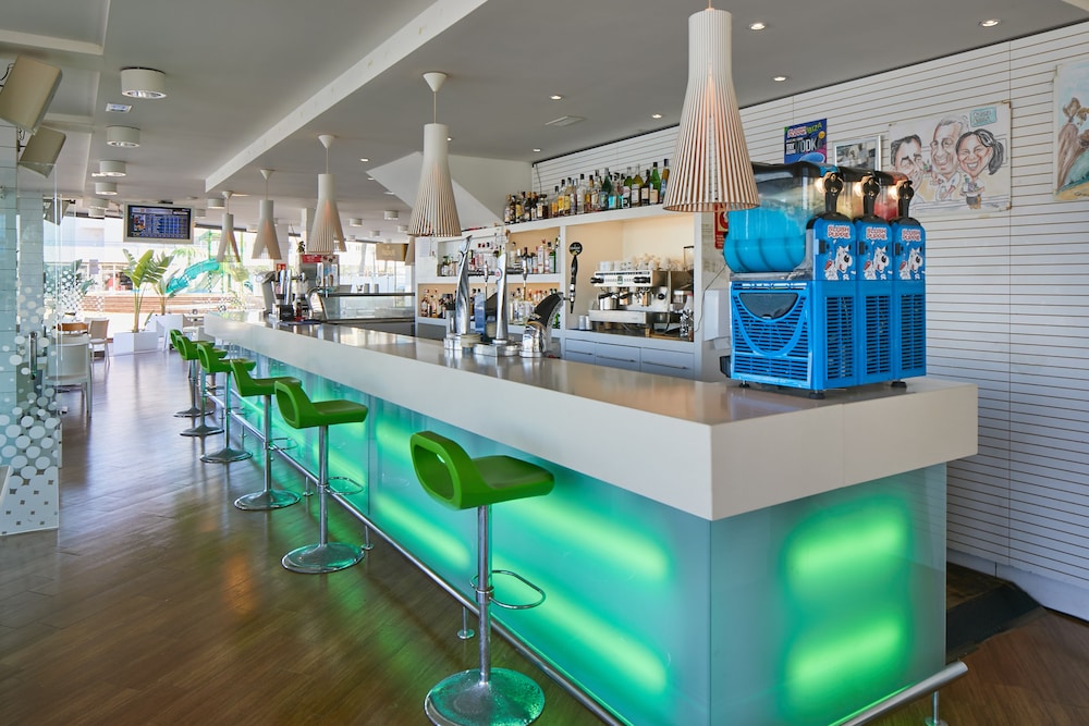Playa Bella Beach Apartments 2/50