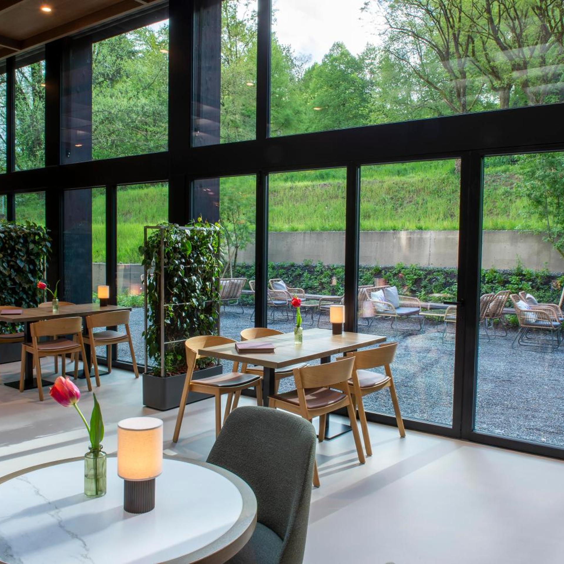 Parkhotel Zug 35/52