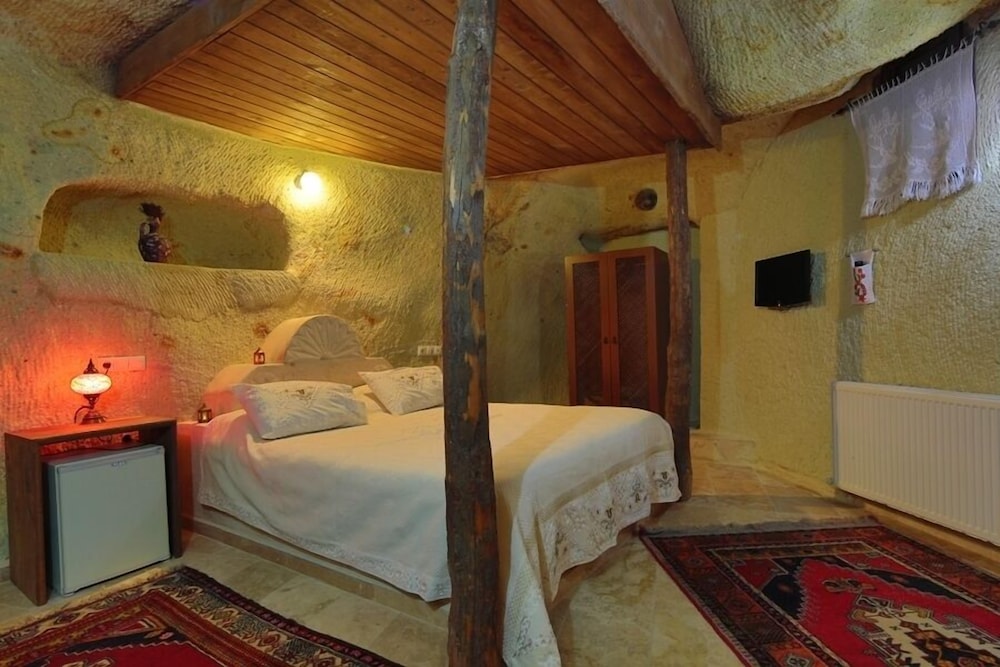 Jerveni Cave Hotel 13/47