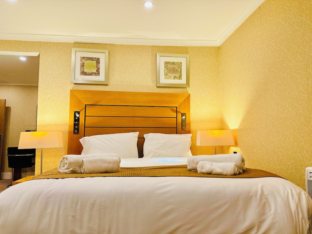 OYO Crown Hotel Stone 12/50