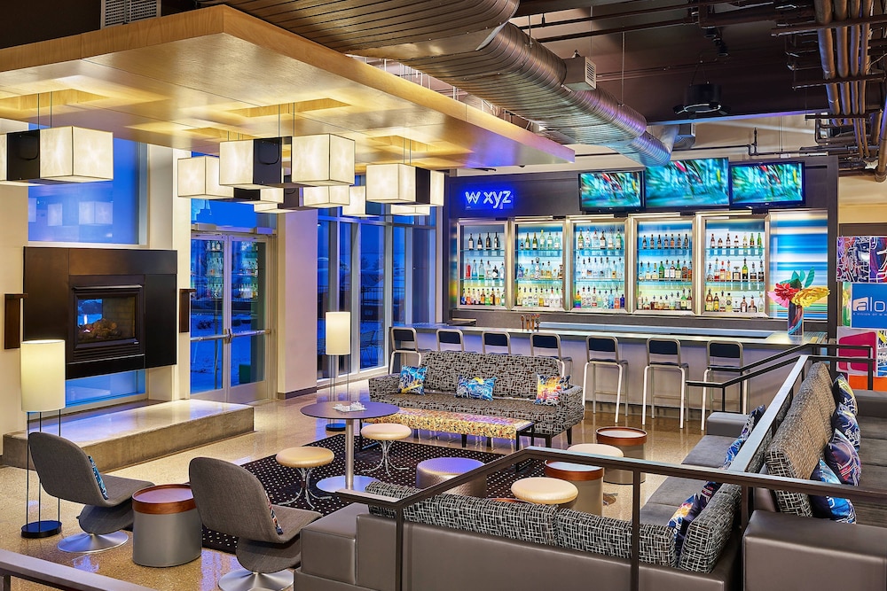 Aloft Denver Airport at Gateway Park 25/39
