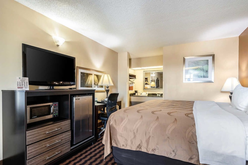 Quality Inn Decatur River City 19/39