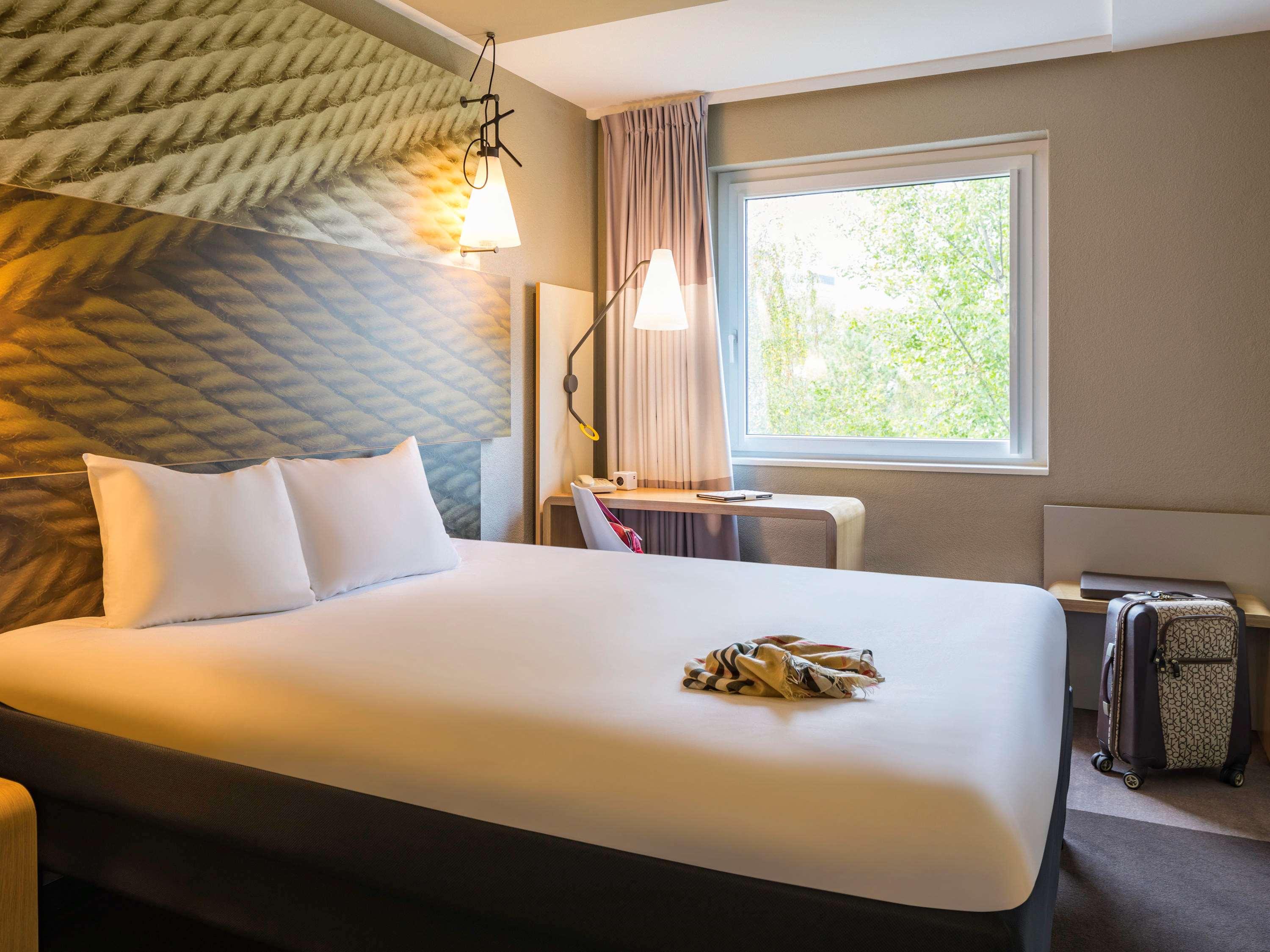 ROOM, DOUBLE BED, ACCESSIBLE