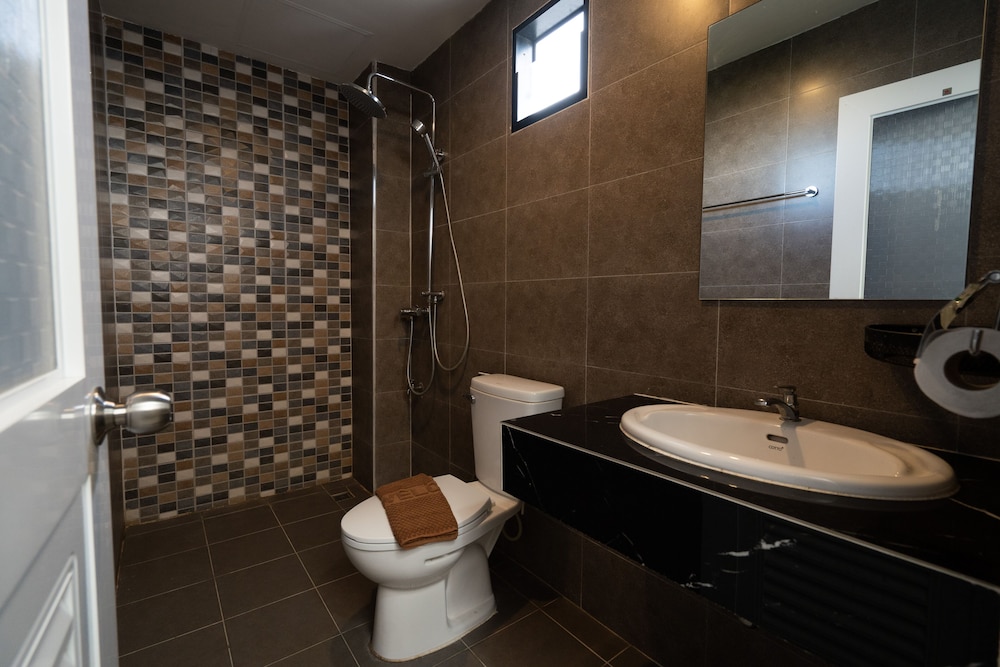 Superior, King Bed, We Resident Hotel 2/2
