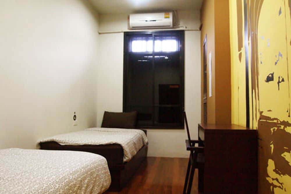 Sunny Hostel Phuket 9/29