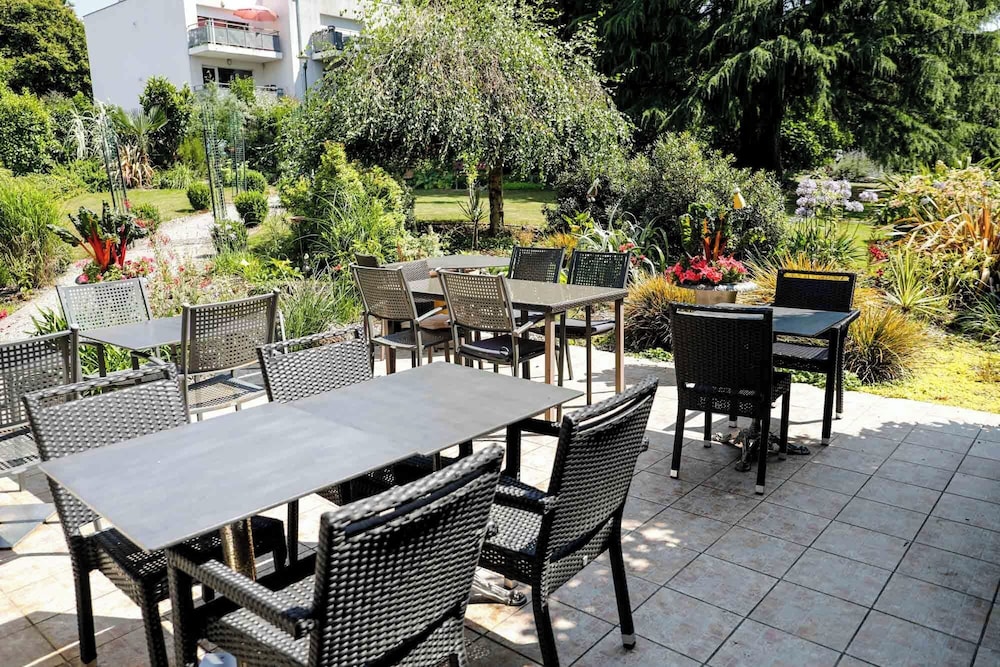 Brit Hotel Le Branhoc 48/62