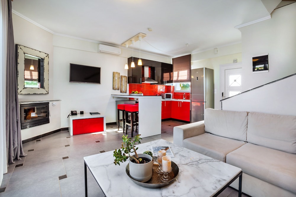 Sunny Villas And Spa 40/50