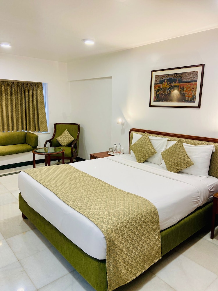 CLASSIC, DOUBLE OR TWIN BED