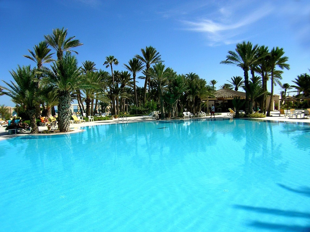 ZITA BEACH RESORT 16/50