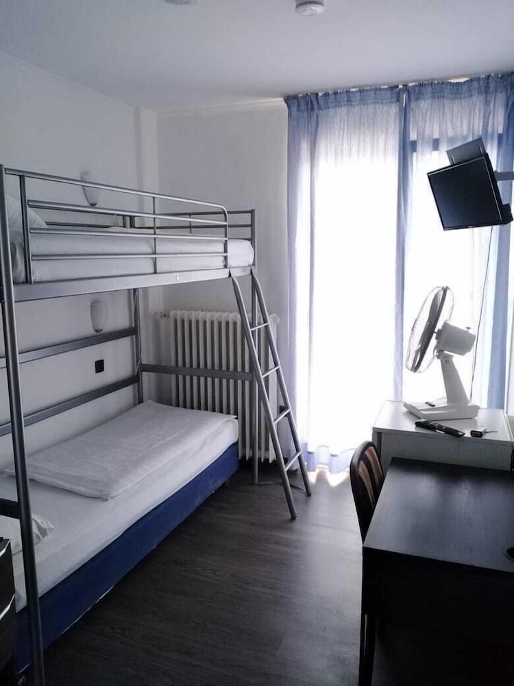 Berliner Hof 18/50