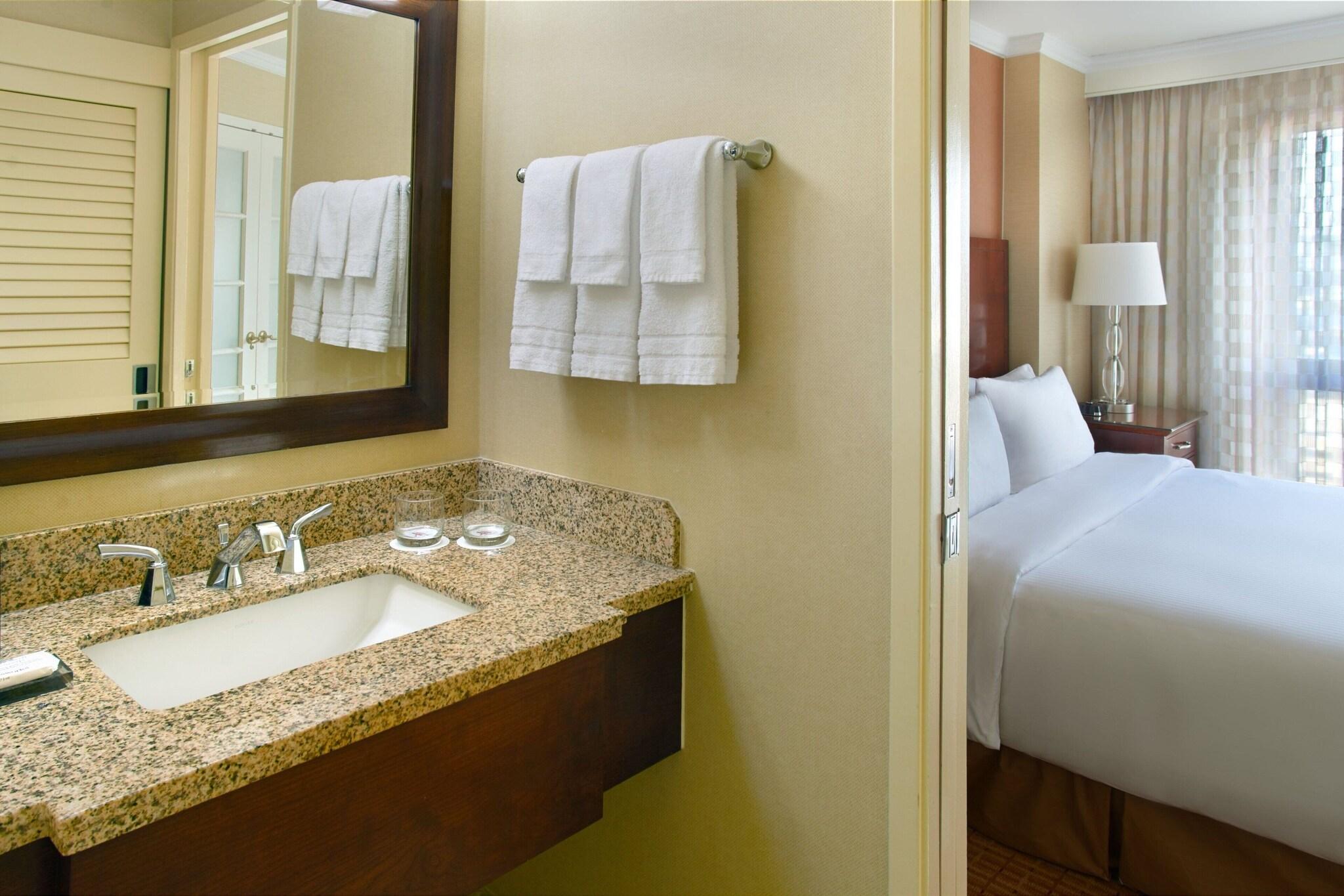 جناح بسريرين مزدوجين بغرفة نوم واحدة، Atlanta Marriott Suites Midtown 3/5