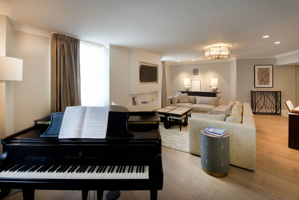 Marriott Syracuse Downtown 45/82
