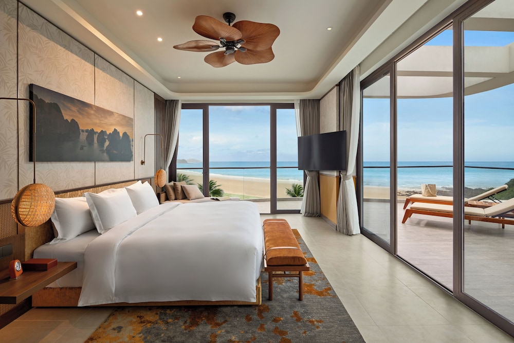 Angsana Quan Lan Ha Long Bay 6/48